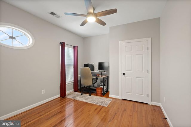 7202 GRAY HEIGHTS CT, Alexandria, VA 22315