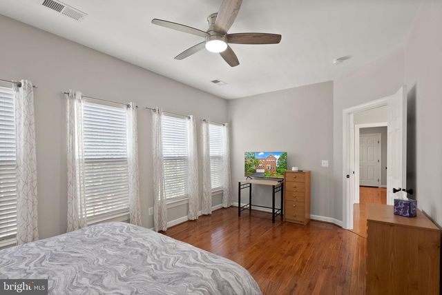7202 GRAY HEIGHTS CT, Alexandria, VA 22315
