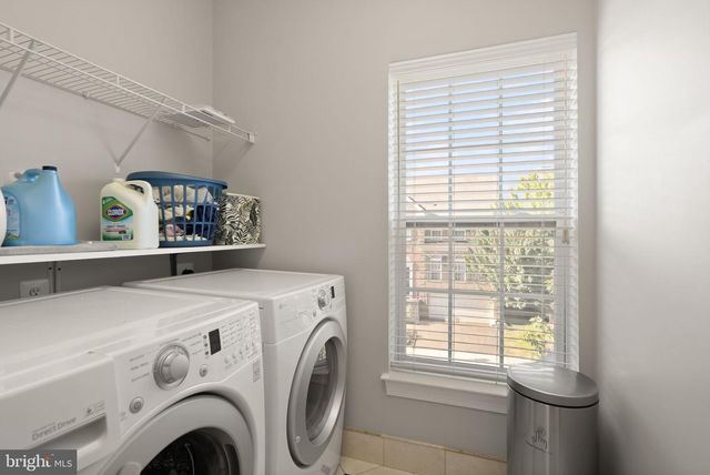 7202 GRAY HEIGHTS CT, Alexandria, VA 22315