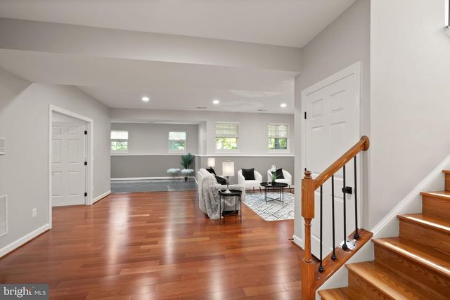 7202 GRAY HEIGHTS CT, Alexandria, VA 22315