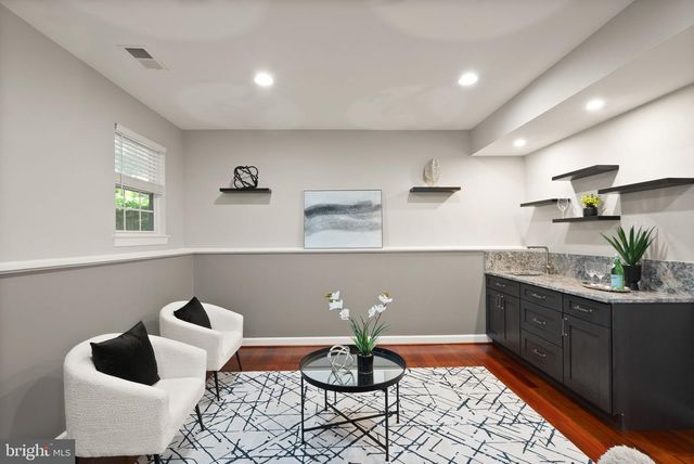 7202 GRAY HEIGHTS CT, Alexandria, VA 22315