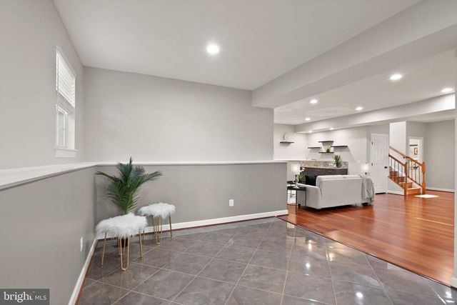7202 GRAY HEIGHTS CT, Alexandria, VA 22315