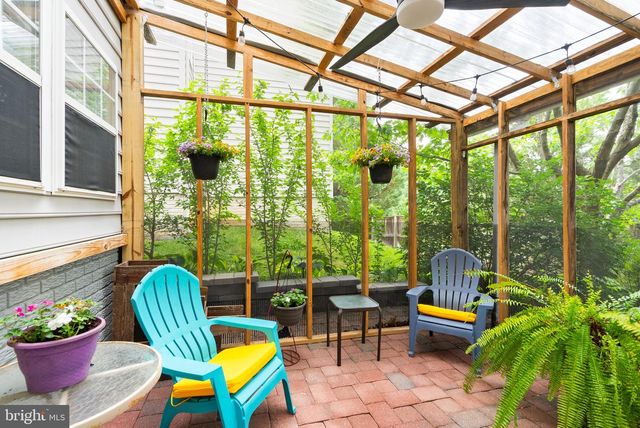 7202 GRAY HEIGHTS CT, Alexandria, VA 22315