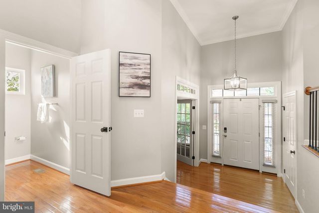 7202 GRAY HEIGHTS CT, Alexandria, VA 22315