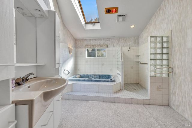 108 Franciscan Dr, Vallejo, CA 94589