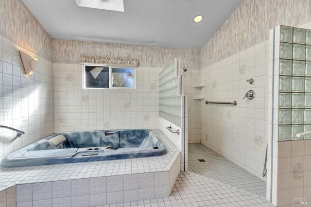 108 Franciscan Dr, Vallejo, CA 94589