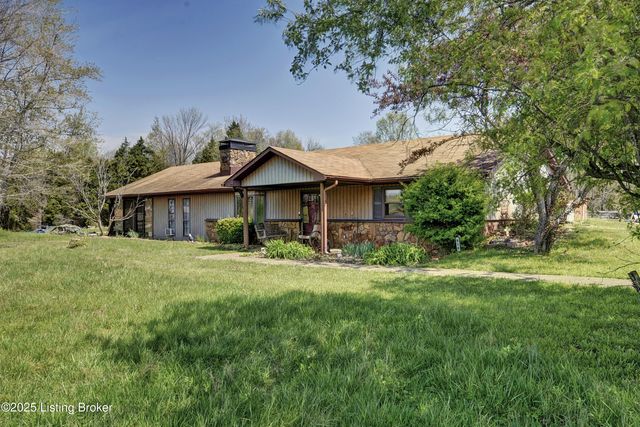 930 Fort Ave, Vine Grove, KY 40175