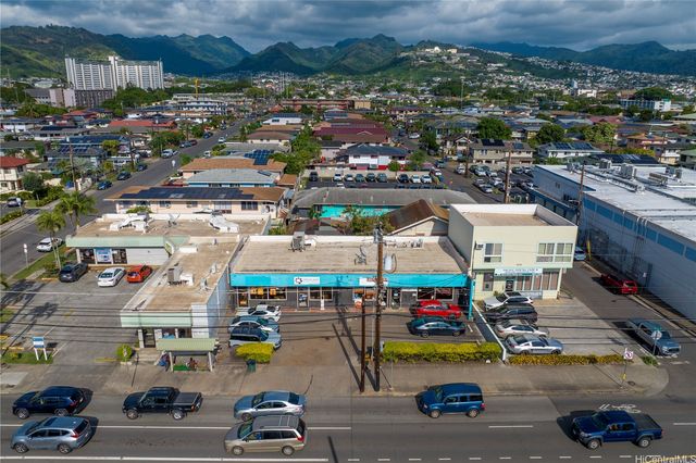2046 N King Street, Honolulu, HI 96819