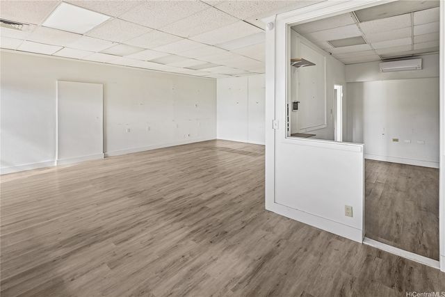 2046 N King Street, Honolulu, HI 96819
