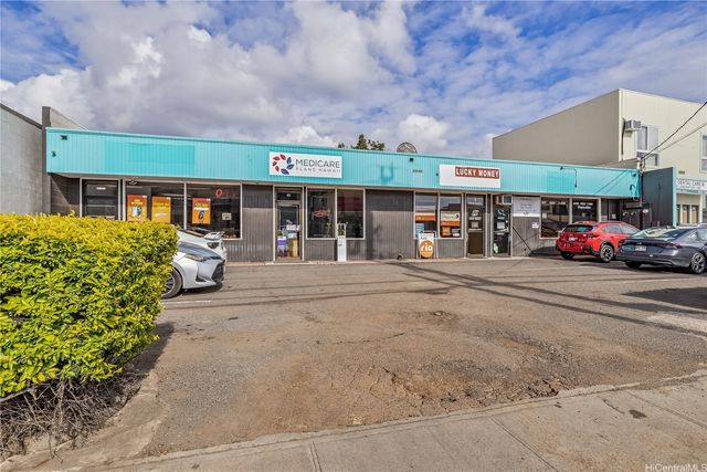 2046 N King Street, Honolulu, HI 96819