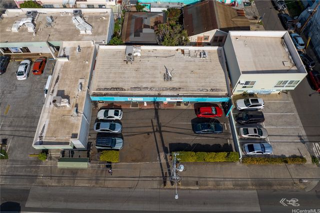2046 N King Street, Honolulu, HI 96819