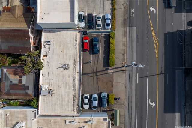 2046 N King Street, Honolulu, HI 96819