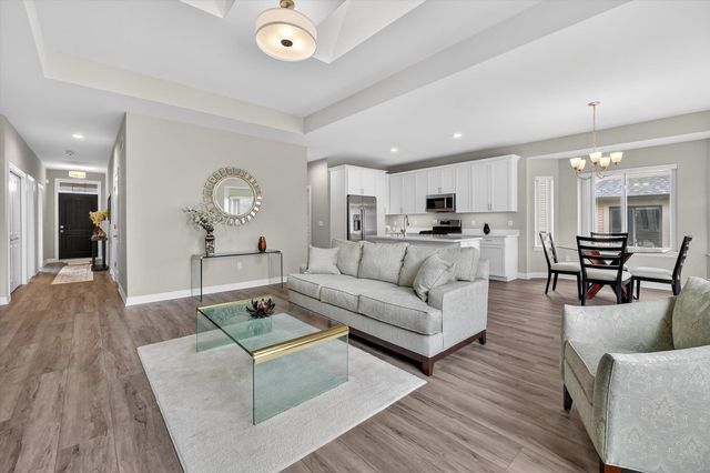 660 Brookstone Drive, Oxford, MI 48371