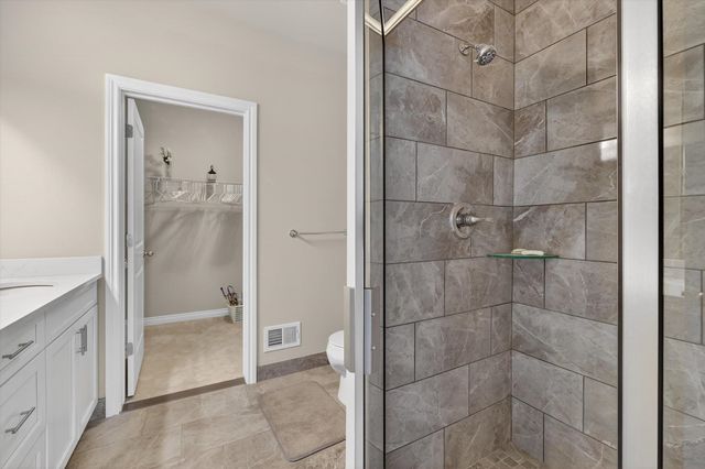 660 Brookstone Drive, Oxford, MI 48371