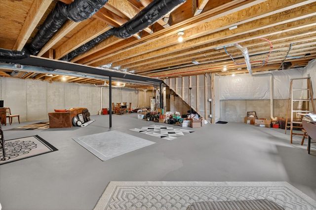 660 Brookstone Drive, Oxford, MI 48371