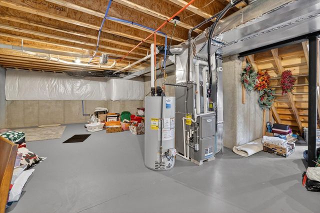 660 Brookstone Drive, Oxford, MI 48371