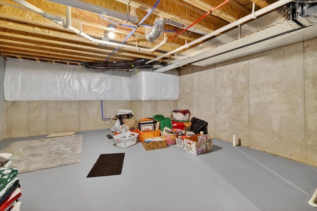 660 Brookstone Drive, Oxford, MI 48371