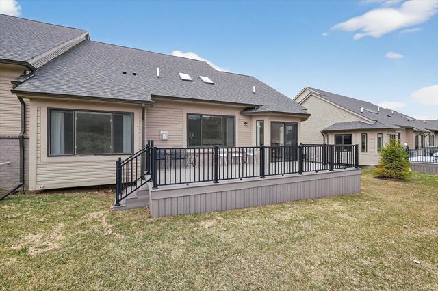 660 Brookstone Drive, Oxford, MI 48371