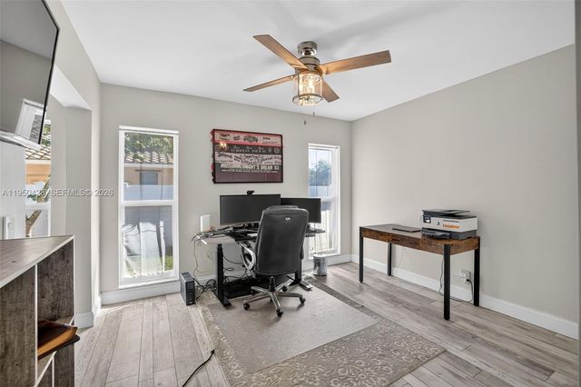 9090 NW 11th Ct, Plantation, FL 33322