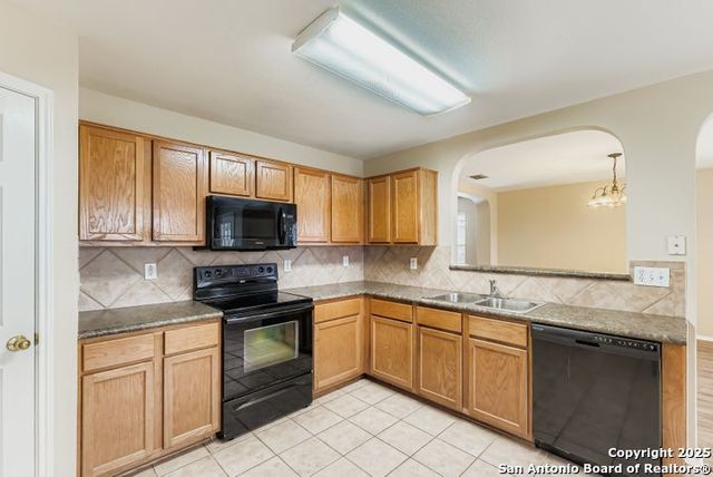9034 Barkwood, Universal City, TX 78148