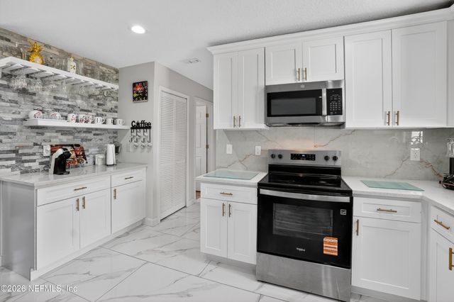 9418 GISBORNE Drive, Jacksonville, FL 32208