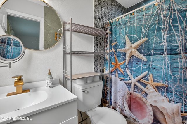 9418 GISBORNE Drive, Jacksonville, FL 32208