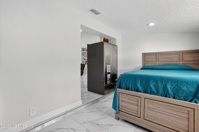 9418 GISBORNE Drive, Jacksonville, FL 32208