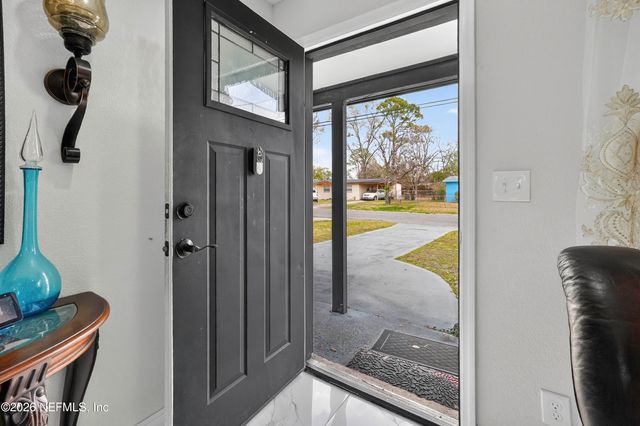 9418 GISBORNE Drive, Jacksonville, FL 32208