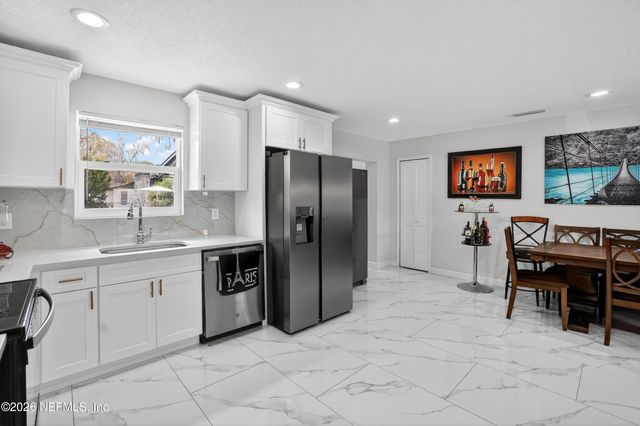 9418 GISBORNE Drive, Jacksonville, FL 32208