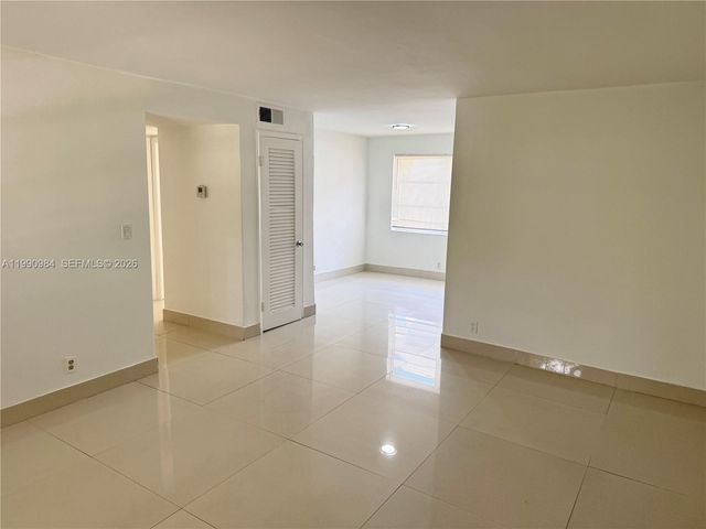 5211 SW 91st Ave 2, Cooper City, FL 33328