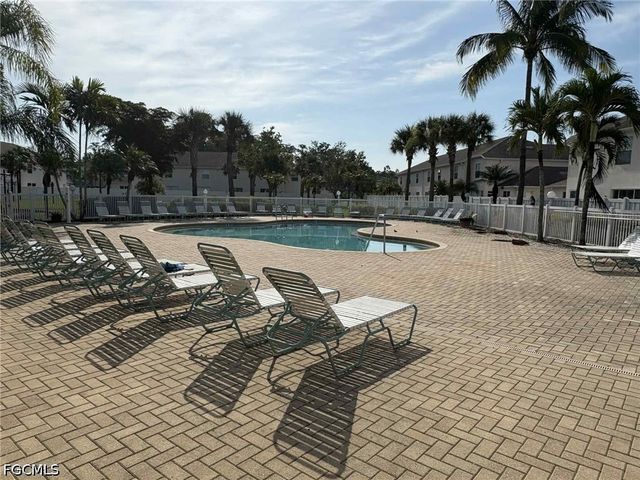 3619 Pine Oak CIR 108, Fort Myers, FL 33916