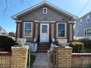 634 Minnieford Avenue, Bronx, NY 10464