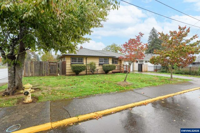 2310 Mountain View Dr, Salem, OR 97302