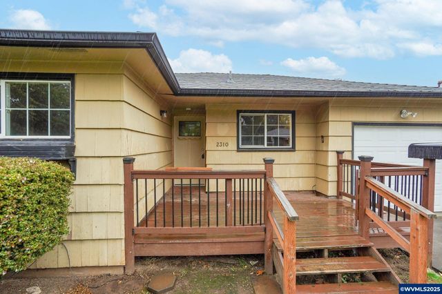 2310 Mountain View Dr, Salem, OR 97302