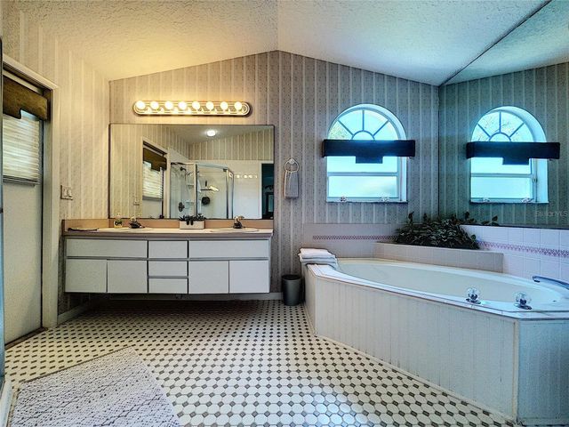 9408 NEW ORLEANS DRIVE, Weeki Wachee, FL 34613