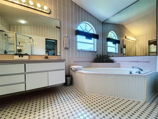 9408 NEW ORLEANS DRIVE, Weeki Wachee, FL 34613