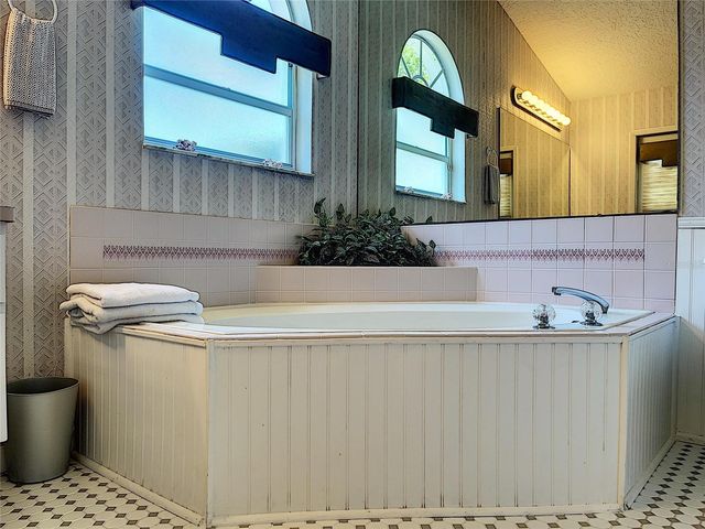 9408 NEW ORLEANS DRIVE, Weeki Wachee, FL 34613