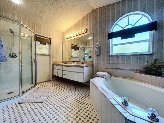 9408 NEW ORLEANS DRIVE, Weeki Wachee, FL 34613