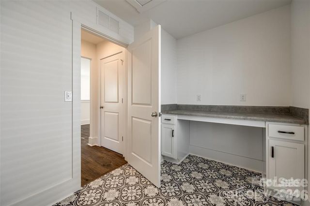1237 Eastway Drive, Charlotte, NC 28205