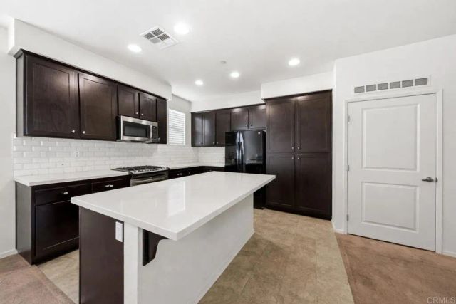 1712 San Francisco, San Diego, CA 92154