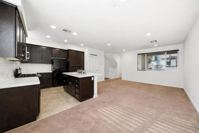 1712 San Francisco, San Diego, CA 92154