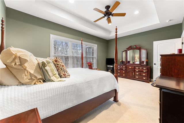 109 Shelter Cove Drive, Seneca, SC 29672