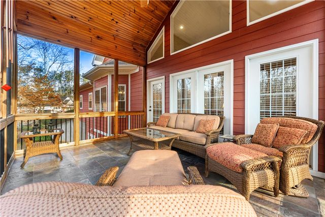 109 Shelter Cove Drive, Seneca, SC 29672