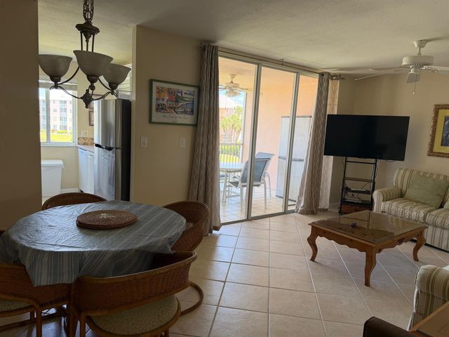353 S US Hwy 1 f208, Jupiter, FL 33477