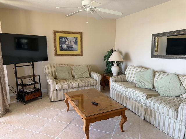 353 S US Hwy 1 f208, Jupiter, FL 33477