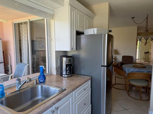 353 S US Hwy 1 f208, Jupiter, FL 33477