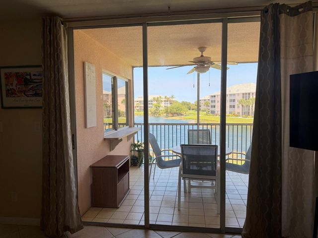 353 S US Hwy 1 f208, Jupiter, FL 33477
