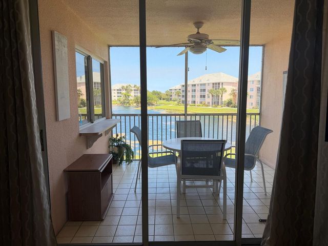 353 S US Hwy 1 f208, Jupiter, FL 33477