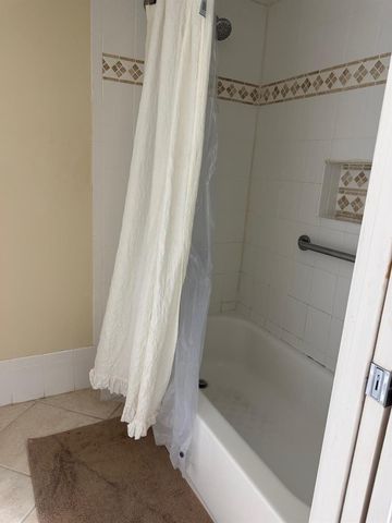 353 S US Hwy 1 f208, Jupiter, FL 33477