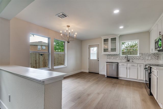 520 King Street, Cedar Hill, TX 75104